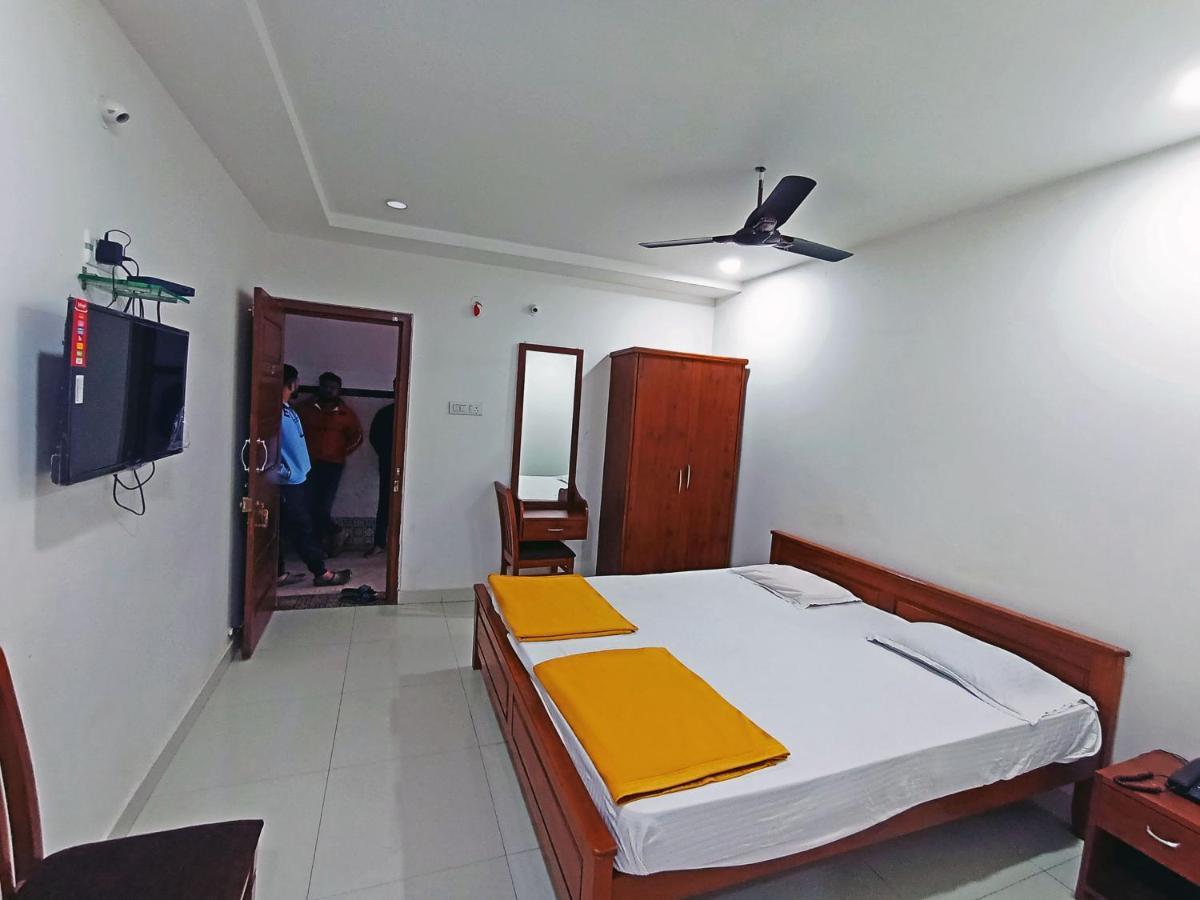 Staymaker Shri Shakti Residency Хубли Экстерьер фото